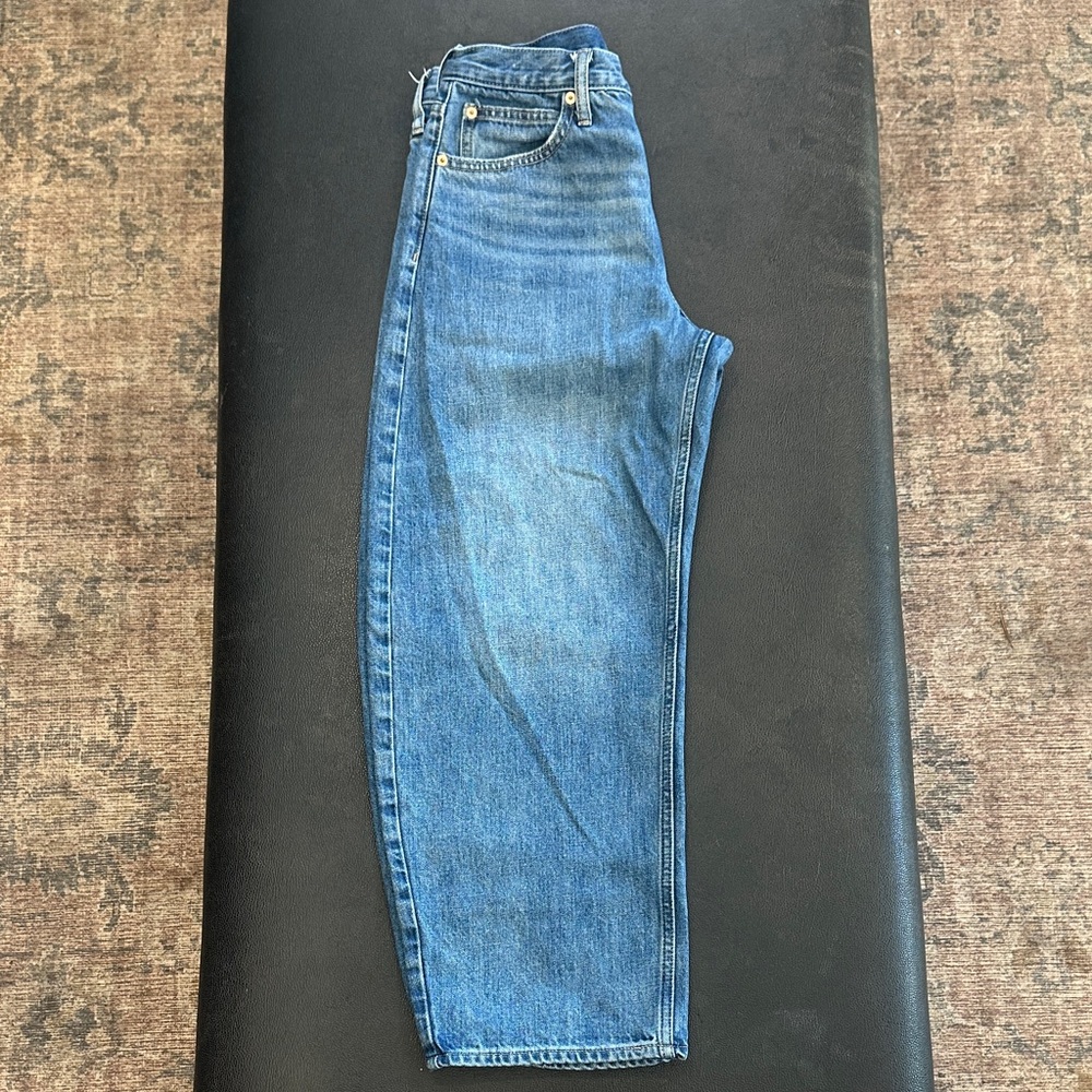 GAP Women's High Rise Blue Jeans - Picture 5 of 6